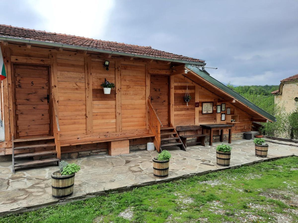 Guest House Kandaferi 2 Elena Exterior photo