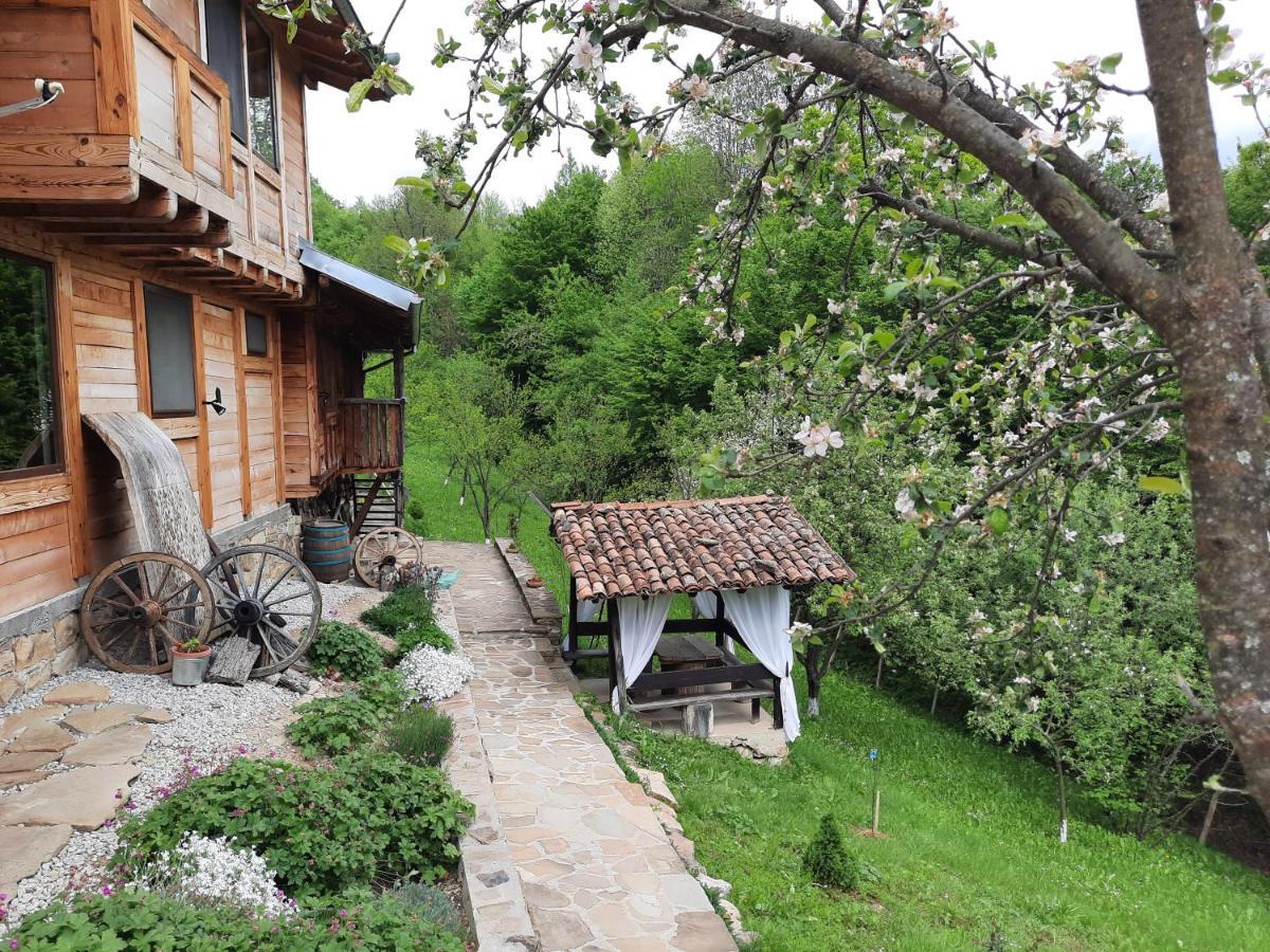 Guest House Kandaferi 2 Elena Exterior photo