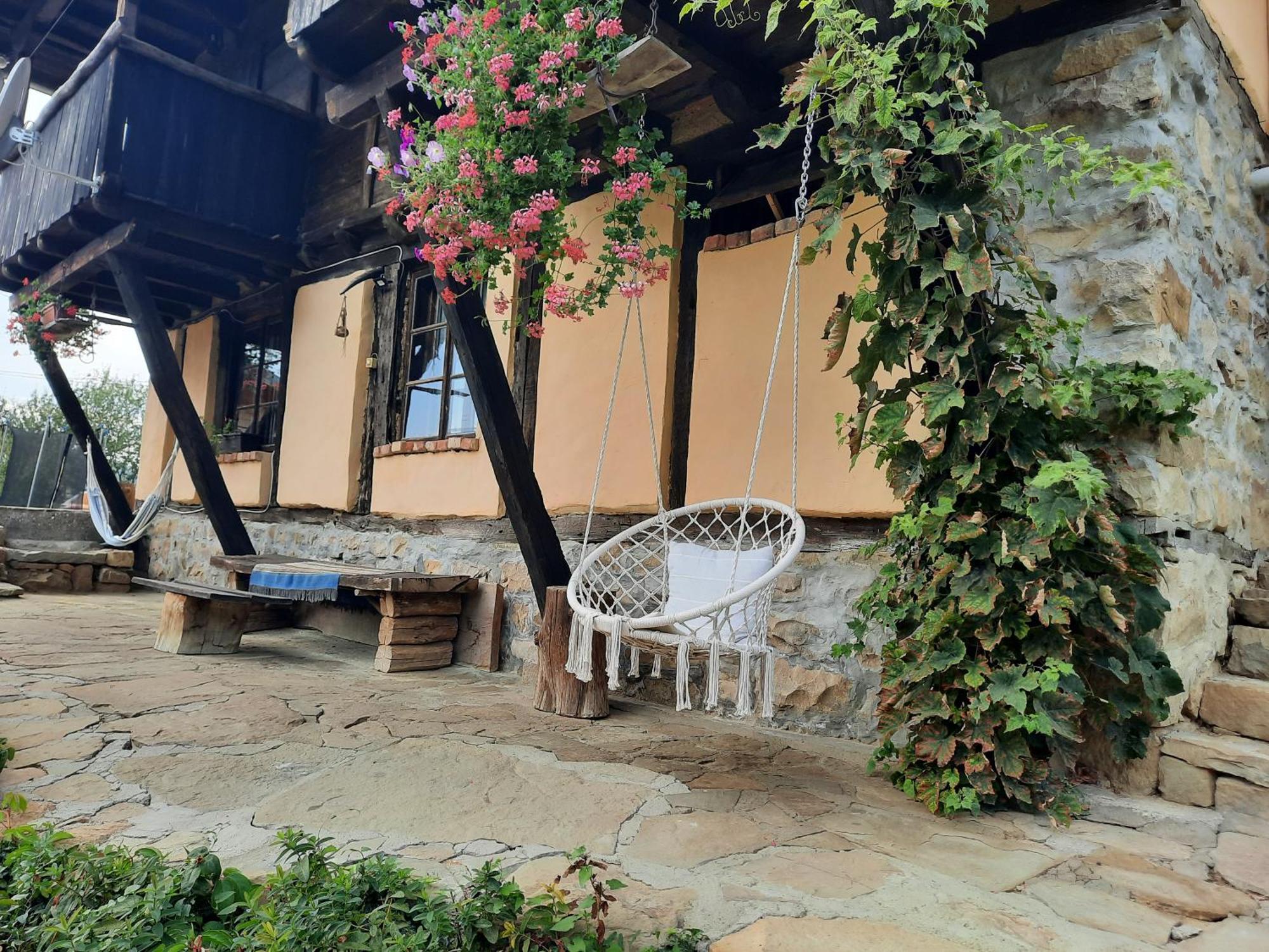 Guest House Kandaferi 2 Elena Exterior photo